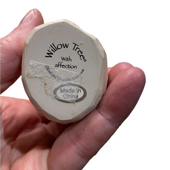 Willow Tree Angel Holding a kitten “With Affection” - Picture 4 of 4